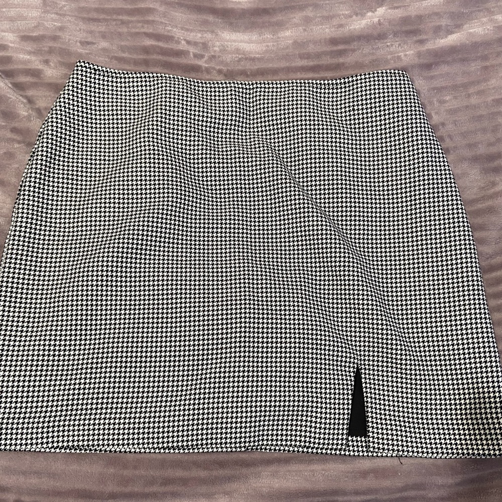 Forever 21 mini skirt